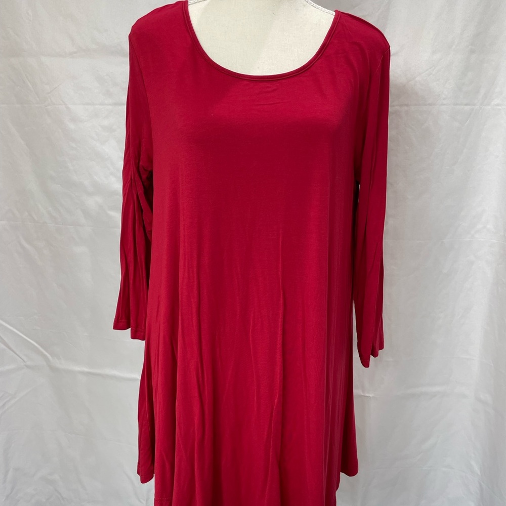 3/$35 Bright Red long tunic top. XL